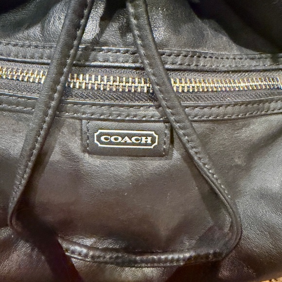 COACH Black Leather Drawstring Bag
“pristine condition” - Picture 5 of 8